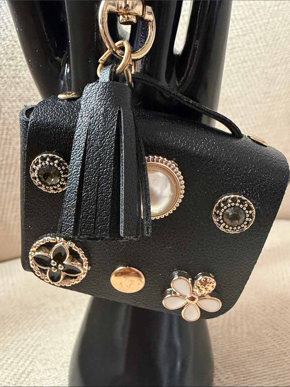 Source Unknown Black Mini Bag Charm with Gold Hardware and Pearl Accent - Picture 2 of 6